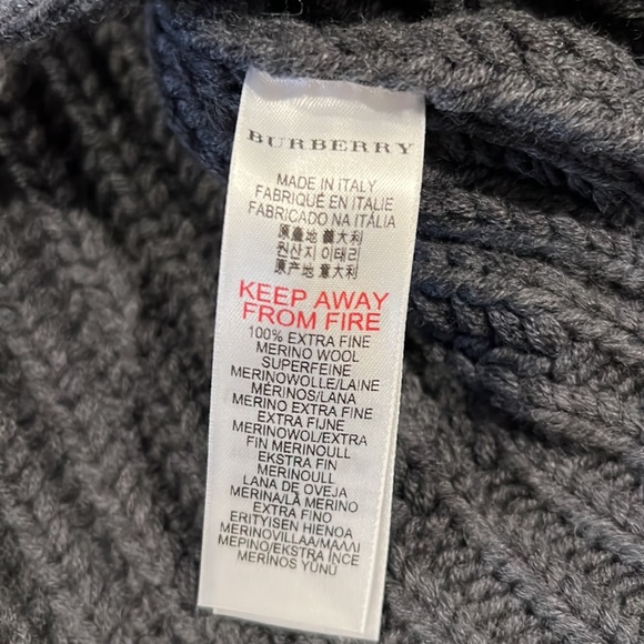 Burberry London Childrens sweater coat, thick warm brand new with tags size 10 - Picture 7 of 7